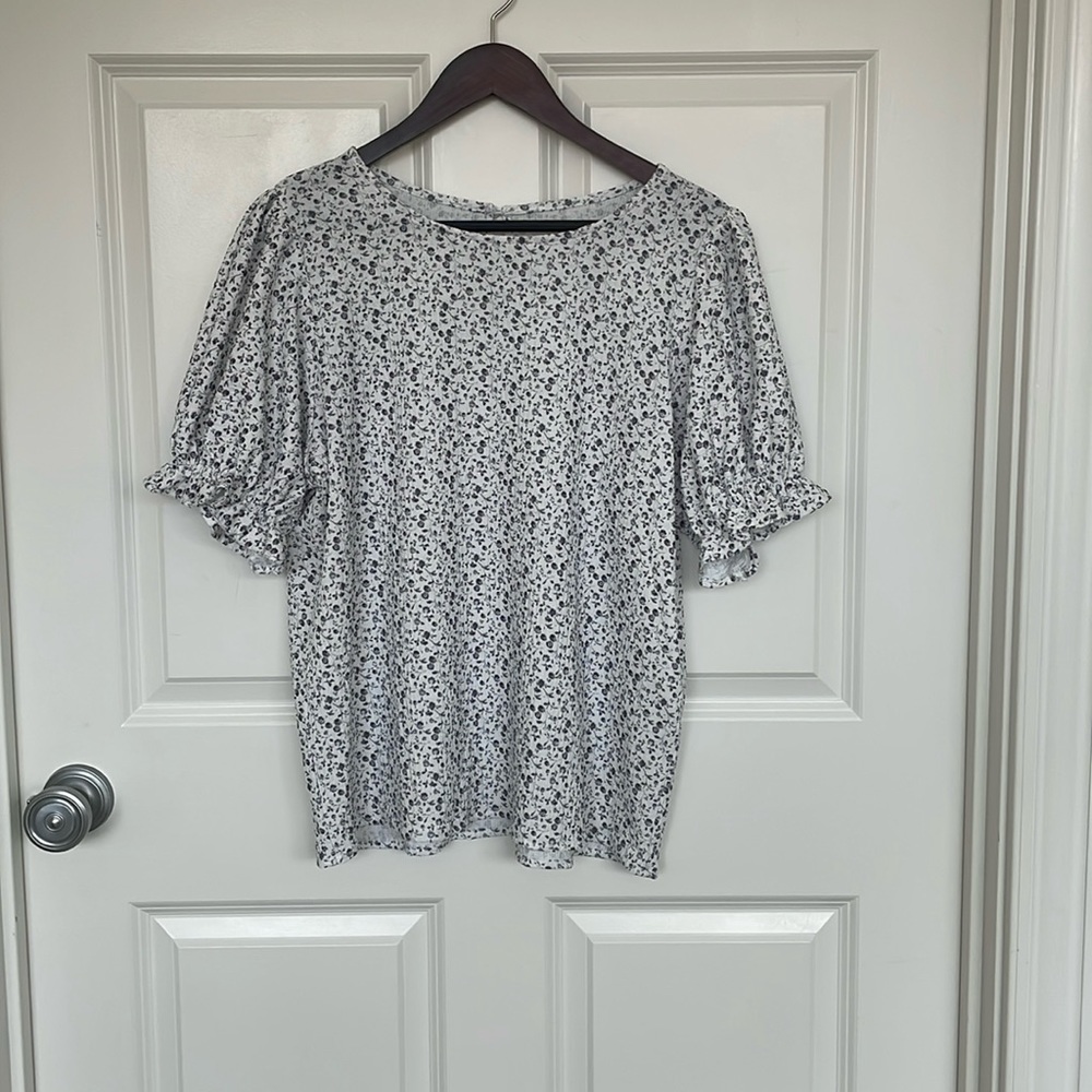 Amazon floral top